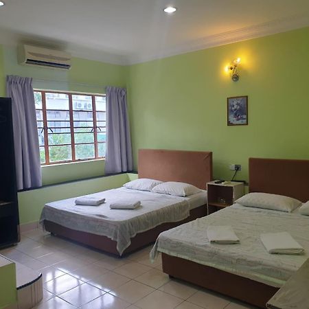 Borneo Gaya Lodge Kota Kinabalu Exterior photo