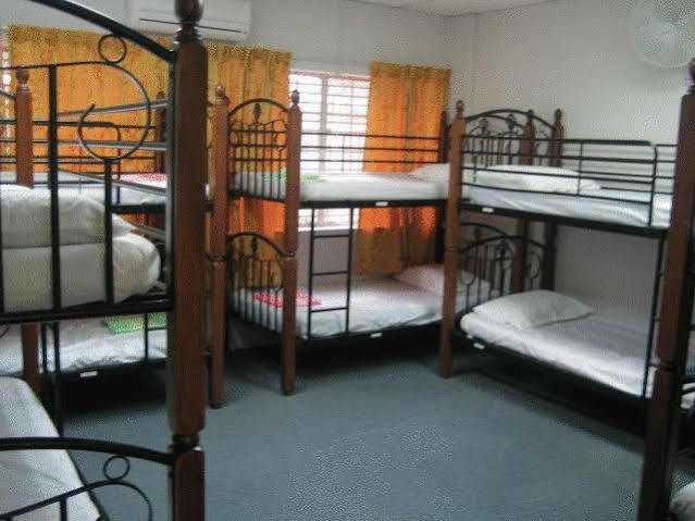 Borneo Gaya Lodge Kota Kinabalu Exterior photo